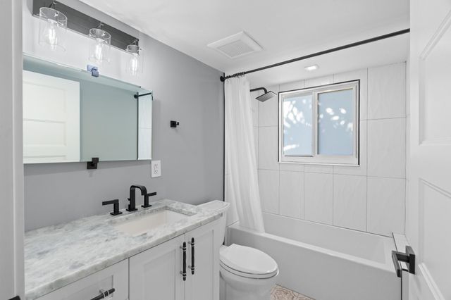 2224 NW 6th Ter, Wilton Manors, FL 33311