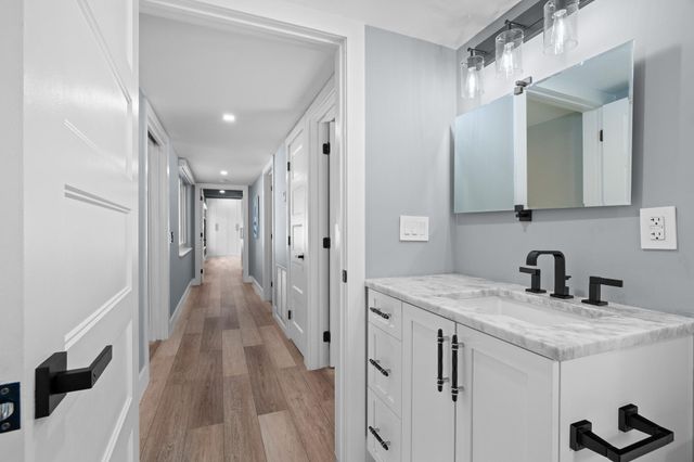 2224 NW 6th Ter, Wilton Manors, FL 33311