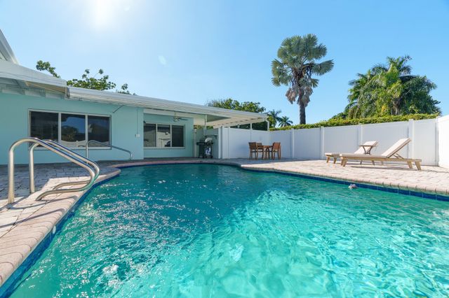 2224 NW 6th Ter, Wilton Manors, FL 33311