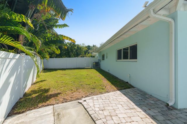 2224 NW 6th Ter, Wilton Manors, FL 33311