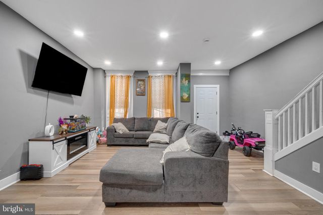 2619 ROBB ST, Baltimore, MD 21218
