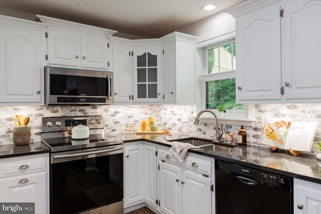 2848 KISSEL HILL ROAD, Lititz, PA 17543