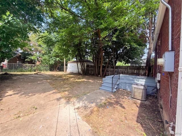 16853 Saint Marys Street, Detroit, MI 48235
