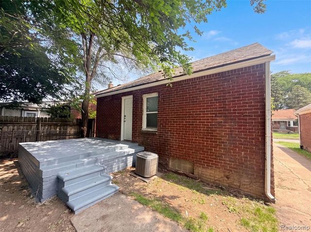 16853 Saint Marys Street, Detroit, MI 48235