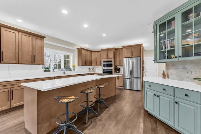 2706 Duncan Lane, Batavia, IL 60510