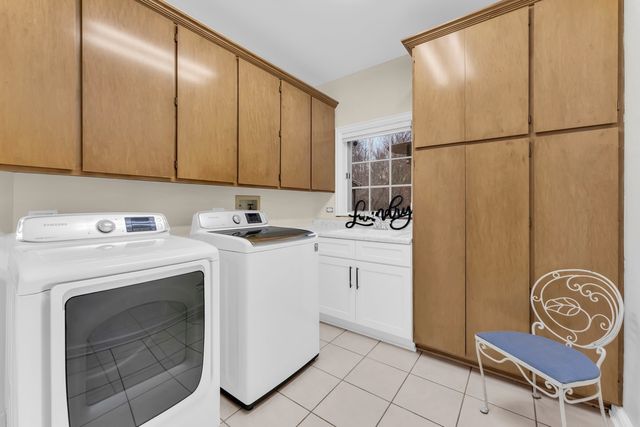 2706 Duncan Lane, Batavia, IL 60510