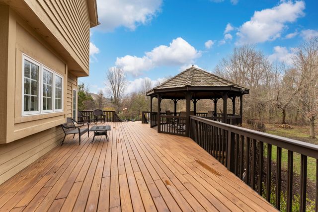 2706 Duncan Lane, Batavia, IL 60510