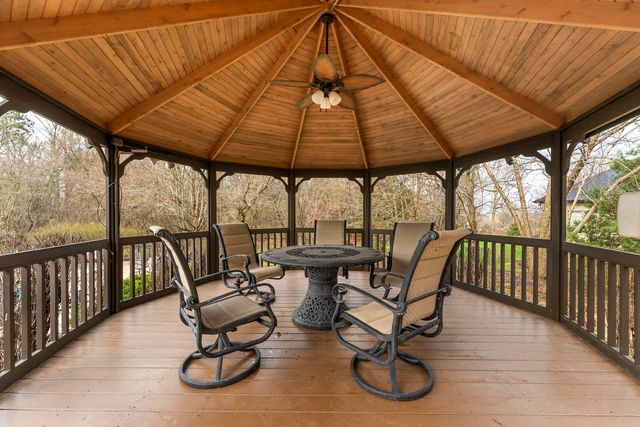 2706 Duncan Lane, Batavia, IL 60510