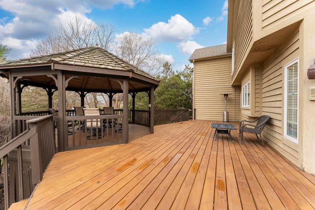 2706 Duncan Lane, Batavia, IL 60510