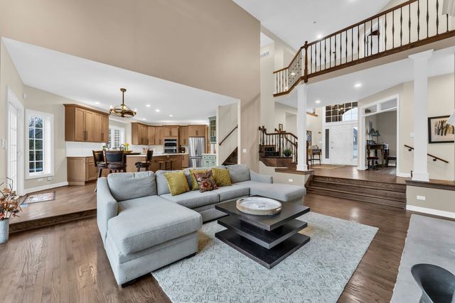 2706 Duncan Lane, Batavia, IL 60510