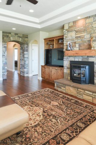 240 Skyridge Drive, Klamath Falls, OR 97603