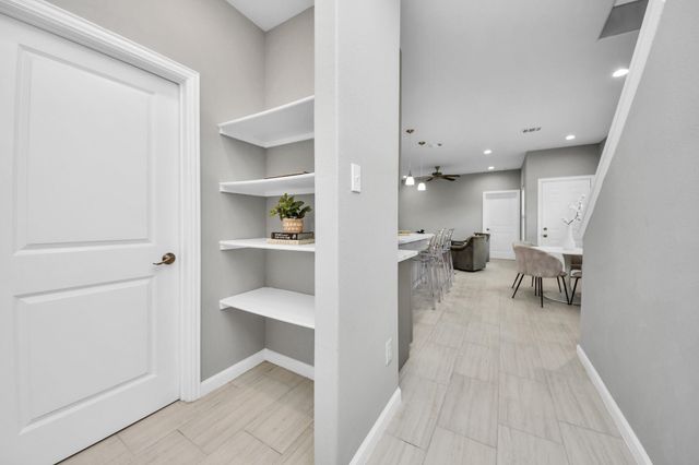 4013 Elmwood Street, Houston, TX 77051