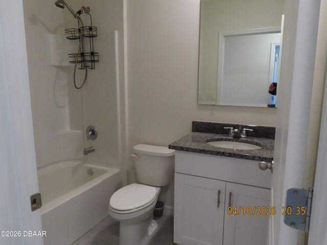 80 Bella Lago Circle, Port Orange, FL 32129