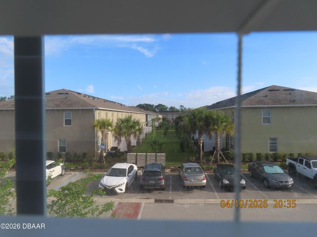 80 Bella Lago Circle, Port Orange, FL 32129