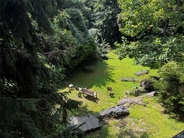 2 Fountain Lane 1L, Scarsdale, NY 10583