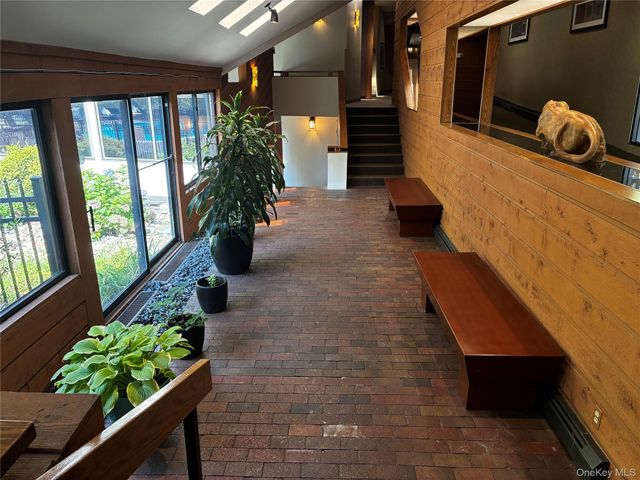 2 Fountain Lane 1L, Scarsdale, NY 10583