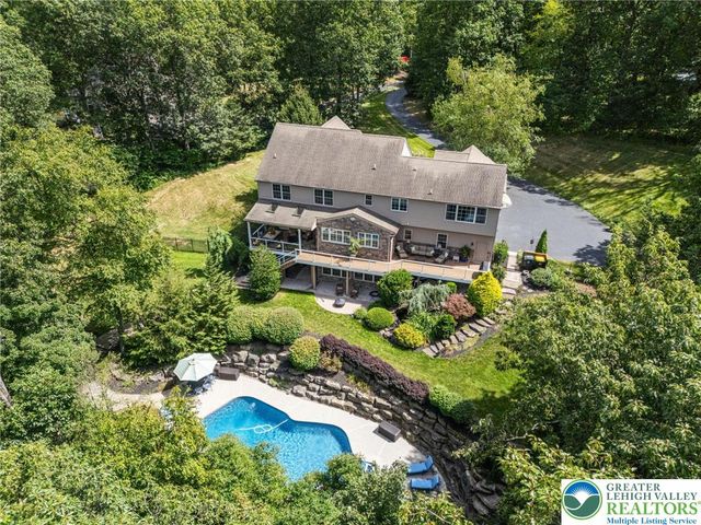 5615 Kernsville Road, North Whitehall Twp, PA 18069