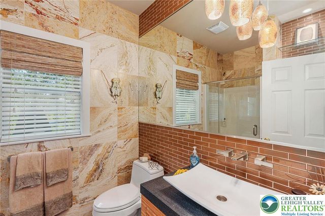 5615 Kernsville Road, North Whitehall Twp, PA 18069