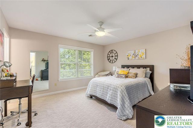 5615 Kernsville Road, North Whitehall Twp, PA 18069
