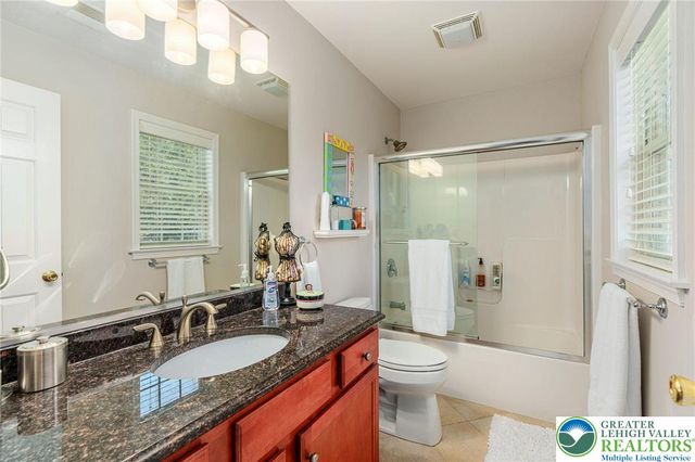 5615 Kernsville Road, North Whitehall Twp, PA 18069