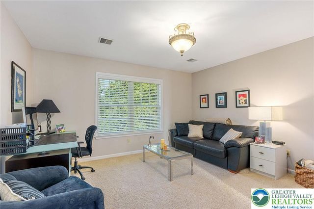 5615 Kernsville Road, North Whitehall Twp, PA 18069