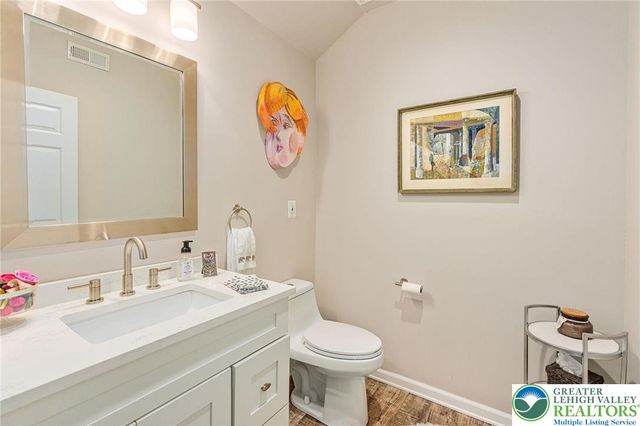 5615 Kernsville Road, North Whitehall Twp, PA 18069