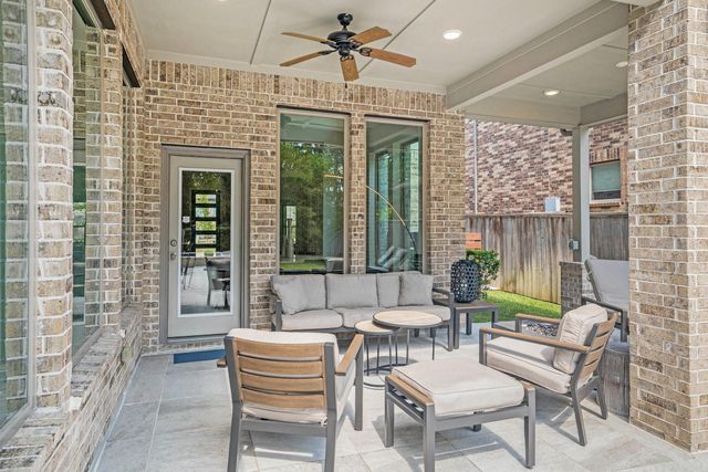 206 Liatris Court, Conroe, TX 77304