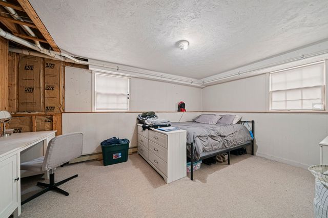 15 Rockland St, Hanover, MA 02339