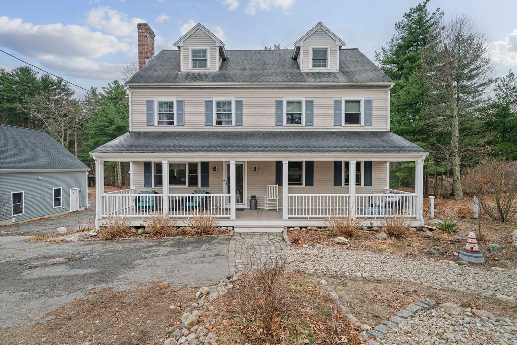 15 Rockland St, Hanover, MA 02339