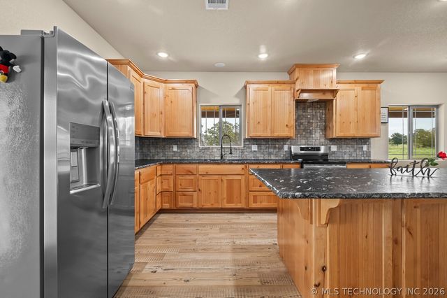 887 N Colcord Keithly, Colcord, OK 74338