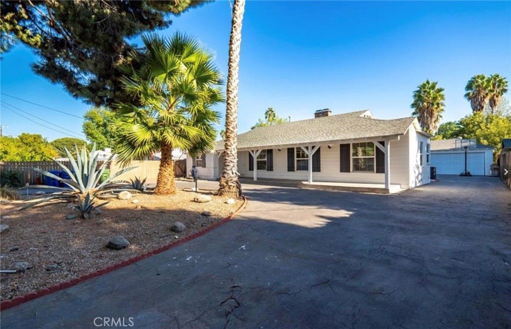 18942 Arminta Street, Reseda, CA 91335 — photo 2