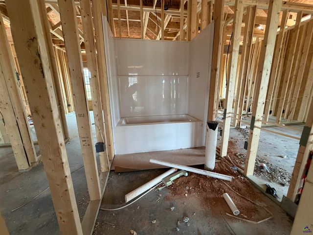 904 Nora Eloise Drive, Bonaire, GA 31005