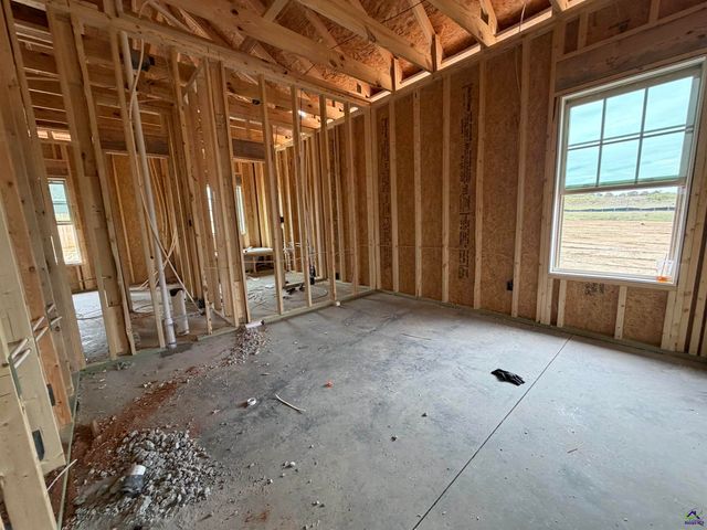 904 Nora Eloise Drive, Bonaire, GA 31005