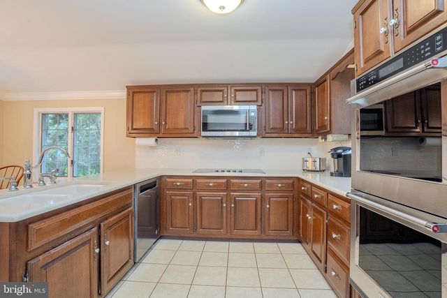 27 BENFORD DR, Princeton Junction, NJ 08550