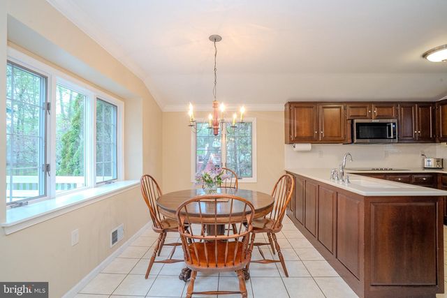 27 BENFORD DR, Princeton Junction, NJ 08550