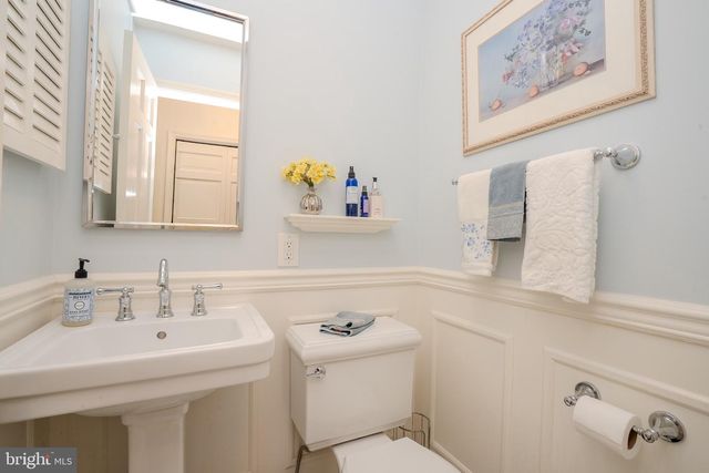 27 BENFORD DR, Princeton Junction, NJ 08550