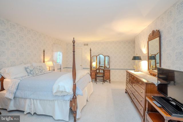 27 BENFORD DR, Princeton Junction, NJ 08550