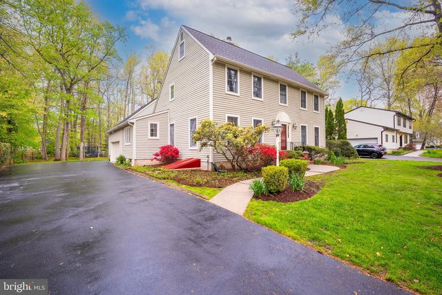 27 BENFORD DR, Princeton Junction, NJ 08550