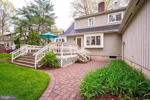 27 BENFORD DR, Princeton Junction, NJ 08550