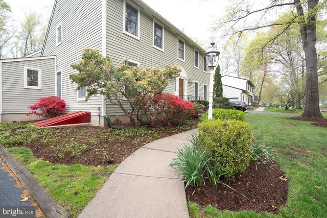 27 BENFORD DR, Princeton Junction, NJ 08550