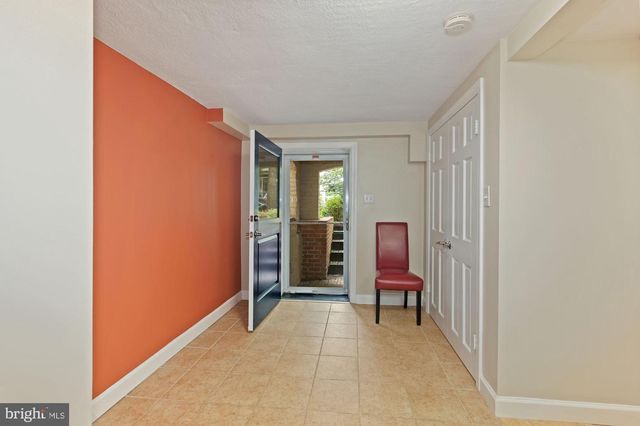 2231 HALL PL NW, Washington, DC 20007