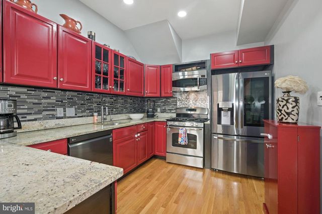 2231 HALL PL NW, Washington, DC 20007
