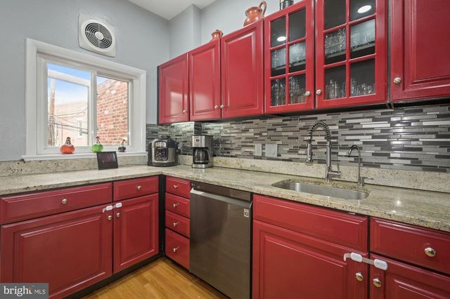 2231 HALL PL NW, Washington, DC 20007