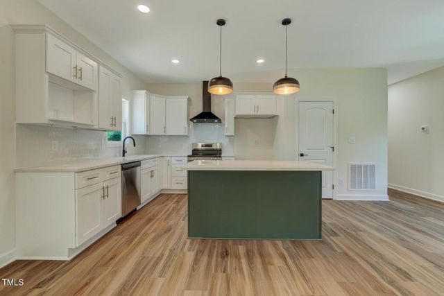 1402 Walnut Street, Reidsville, NC 27320