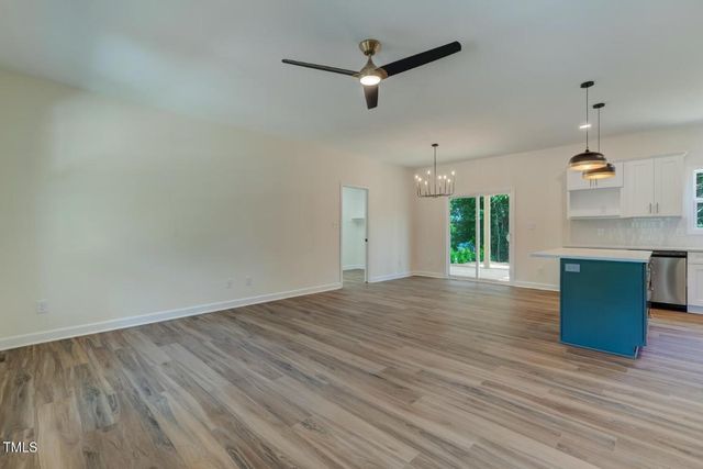 1402 Walnut Street, Reidsville, NC 27320