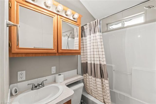 147 Badin Lake Circle, New London, NC 28127