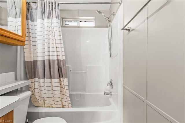 147 Badin Lake Circle, New London, NC 28127