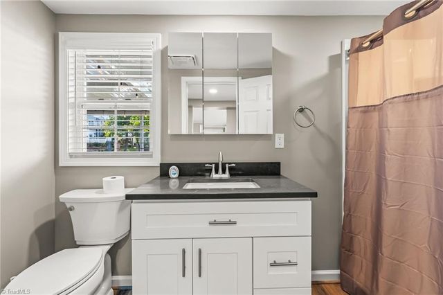 147 Badin Lake Circle, New London, NC 28127