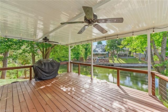 147 Badin Lake Circle, New London, NC 28127