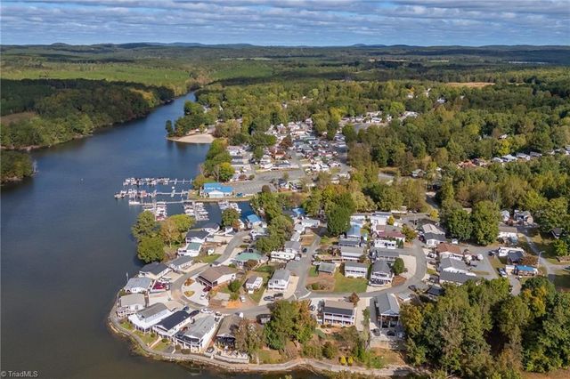 147 Badin Lake Circle, New London, NC 28127